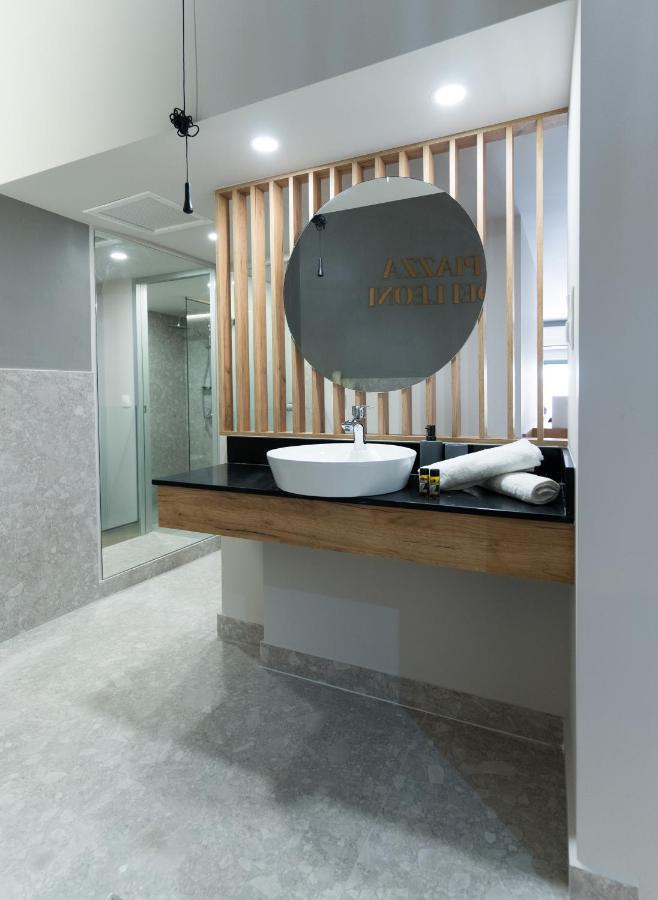 Jacuzzi Suite Piazza Dei Leoni Heraklion Exterior foto